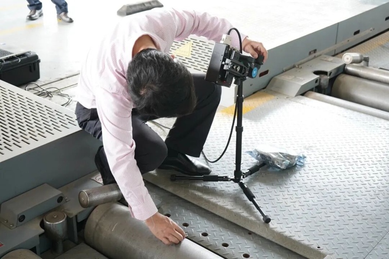 Anche osallistui sähköajoneuvojen turvallisuutta koskevan standardin paikan päällä suoritettuun kalibrointitestiin